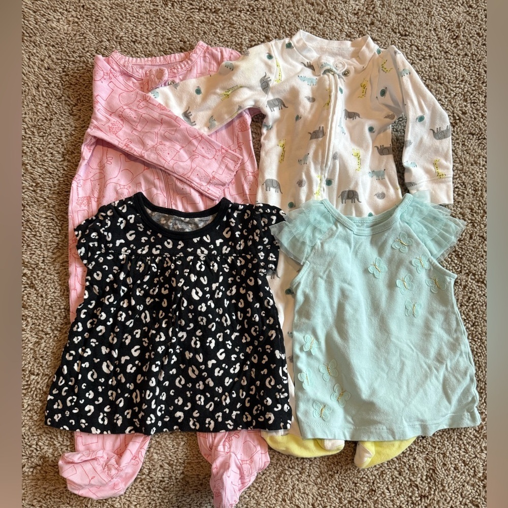 Carters 9 month lot of 4 Baby Girl Zip Sleepers Short Sleeve Shirt